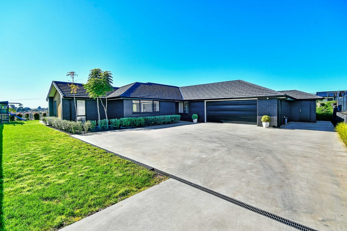 29 Trevor McMiken Drive, Patumahoe, Pukekohe - Carousel 2