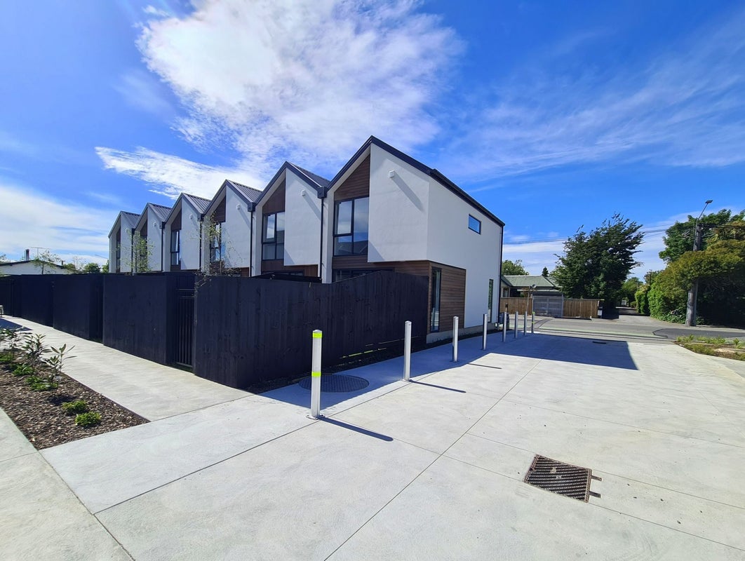 3/27 New Brighton Road, Shirley, Christchurch - Carousel 1