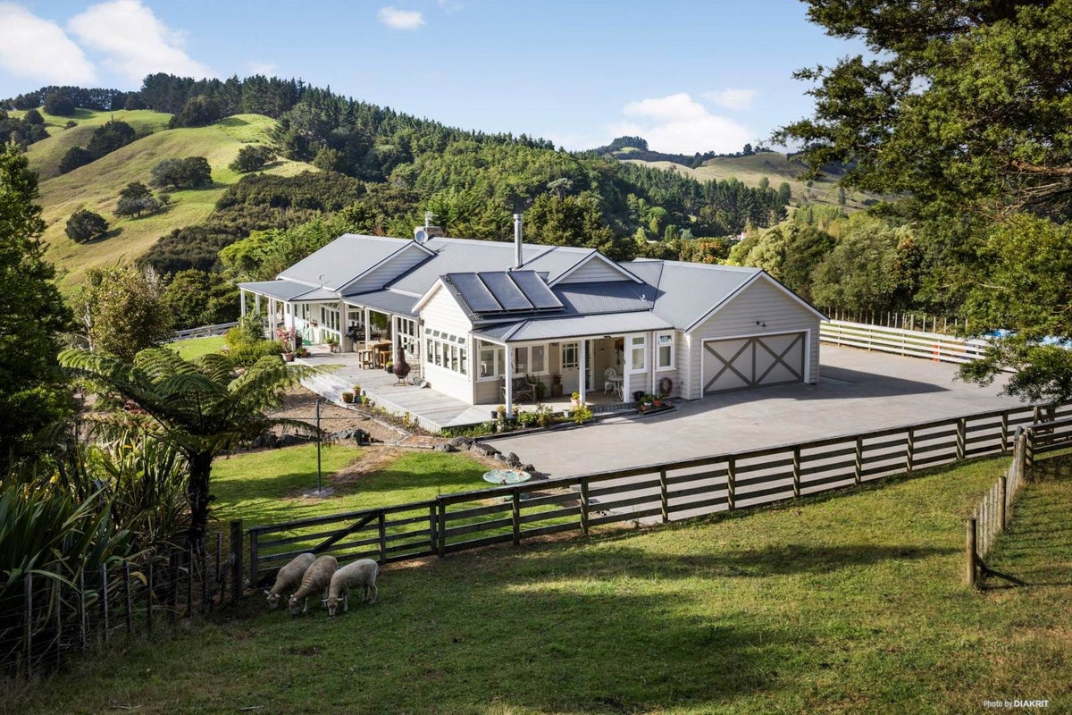48 Krippner Road, Puhoi, Warkworth - Carousel 1