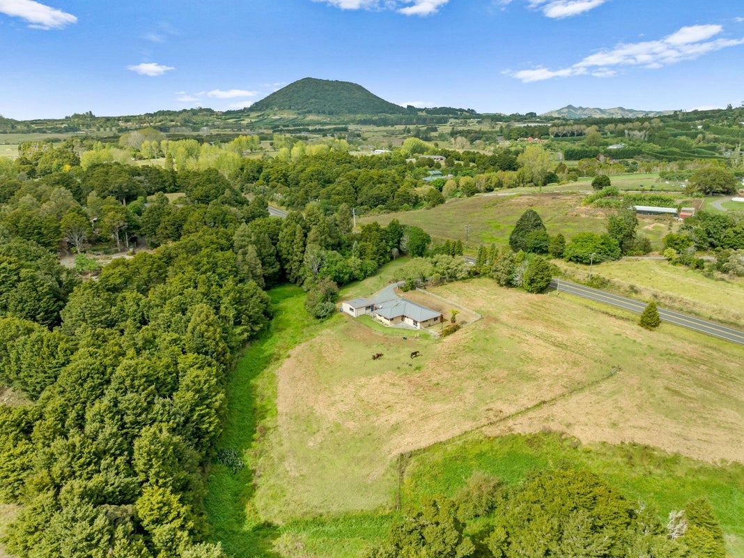 324 Mangakahia Road, Whangarei - Carousel 1