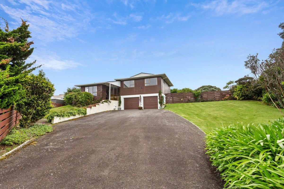 17A Herekawe Drive, Spotswood, New Plymouth - Carousel 2