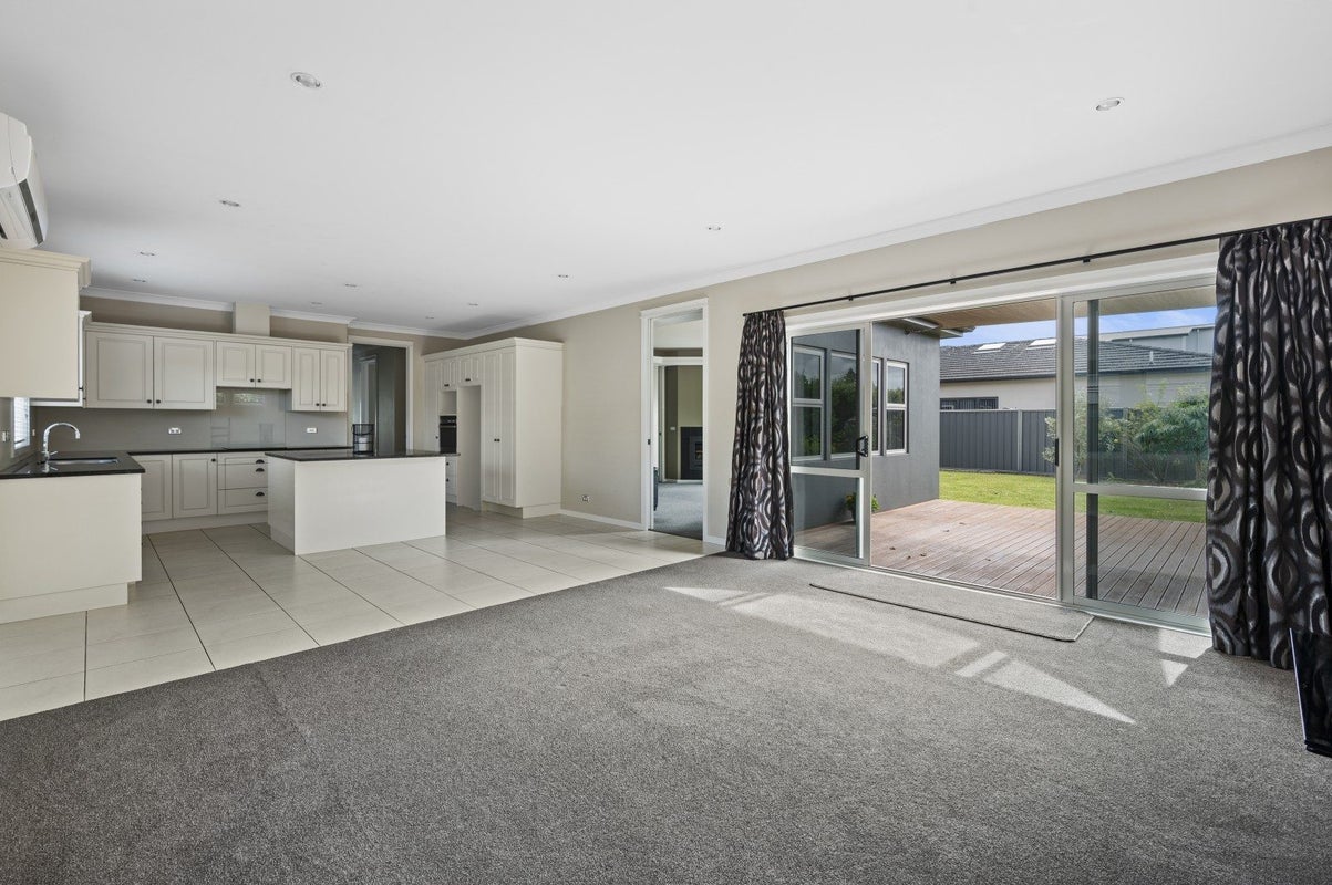 113 Hunter Drive, Awatoto, Napier - Carousel 1