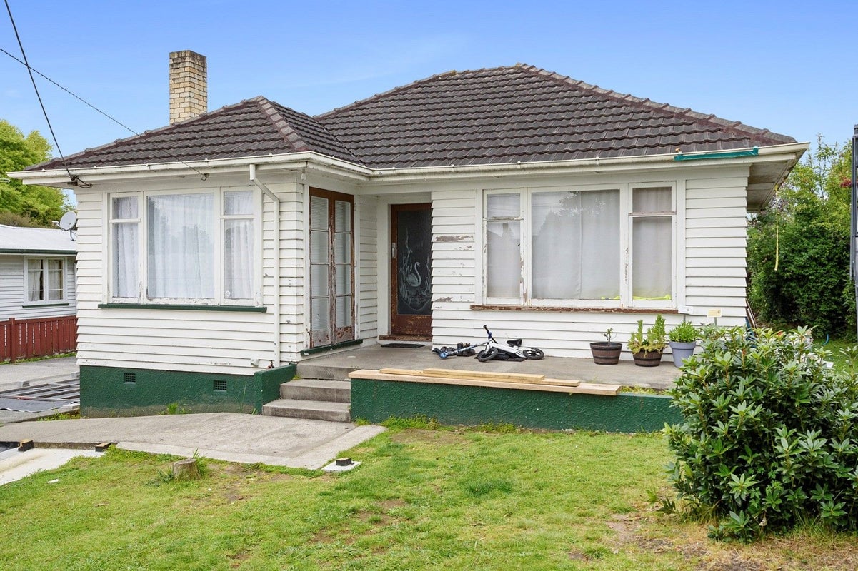 32 Morrinsville Road, Hillcrest, Hamilton - Carousel 1