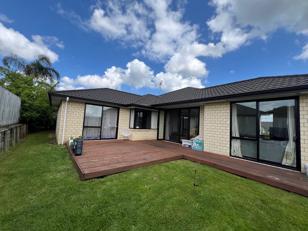 32 Sirius Crescent, Rototuna North, Hamilton - Carousel 17