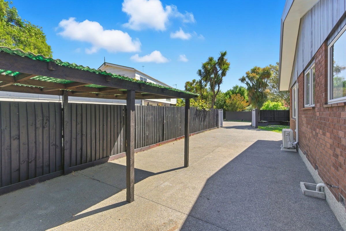 1/11 Hersham Place, Bromley, Christchurch - Carousel 10