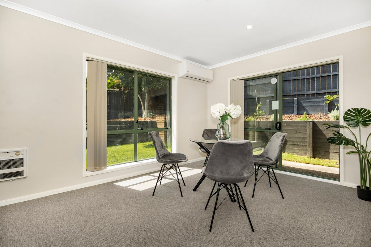 14 Glenveagh Park Drive, Weymouth, Auckland - Carousel 2