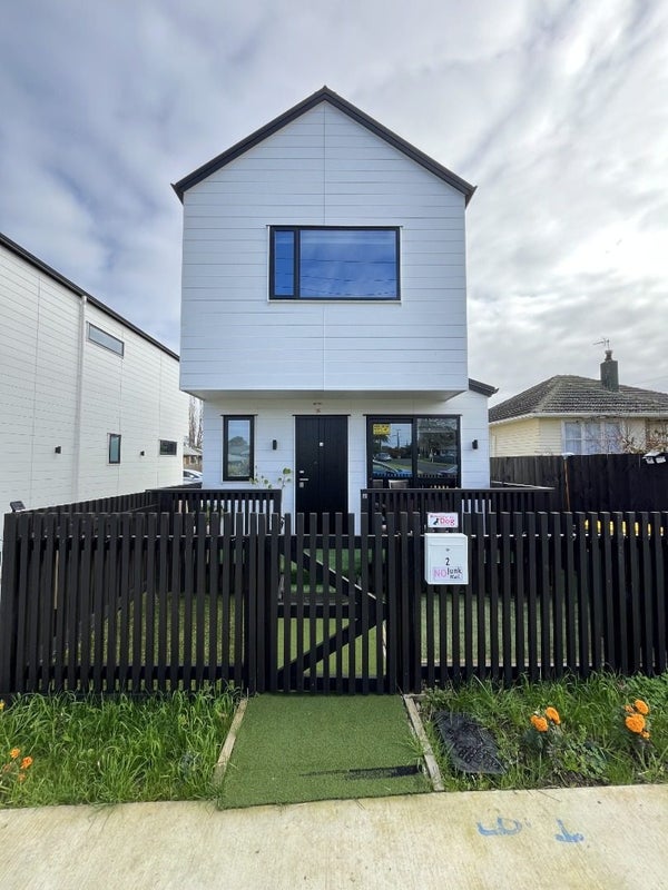 2/19 Calvert Avenue, Mangere East, Auckland - Carousel 1