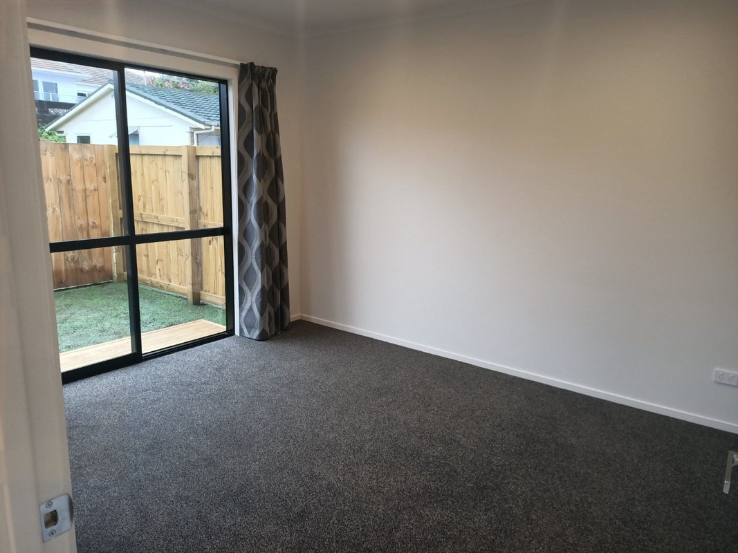 4/14 Steele Road, Forest Lake, Hamilton - Carousel 22