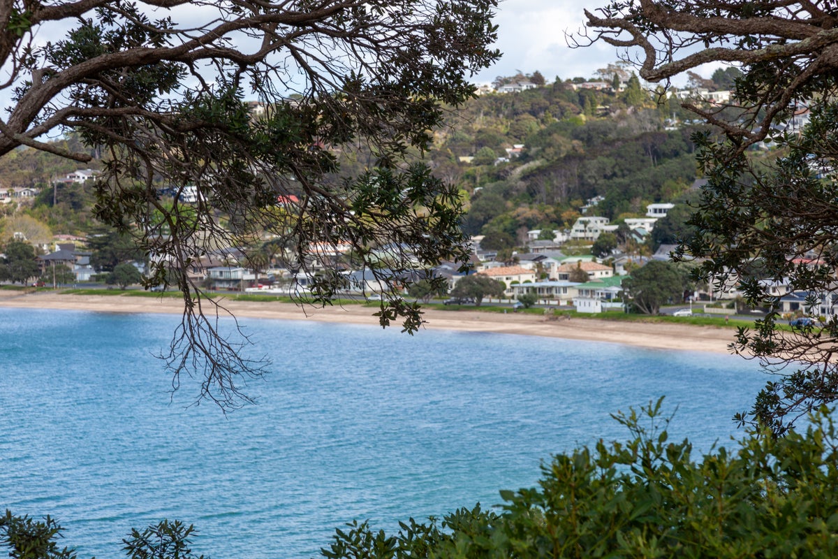 791 Whangaparaoa Road, Manly, Whangaparaoa - Carousel 1