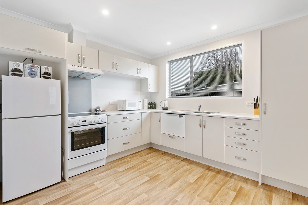 80B Argyle Street, Mosgiel, Mosgiel - Carousel 1