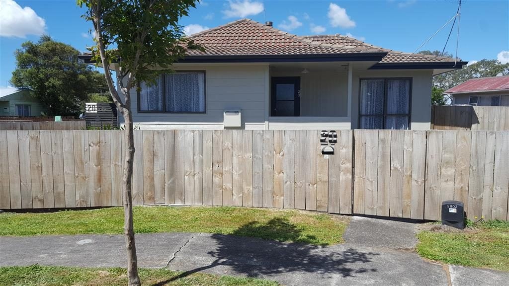 20 Purcell Place, Melville, Hamilton - Carousel 1