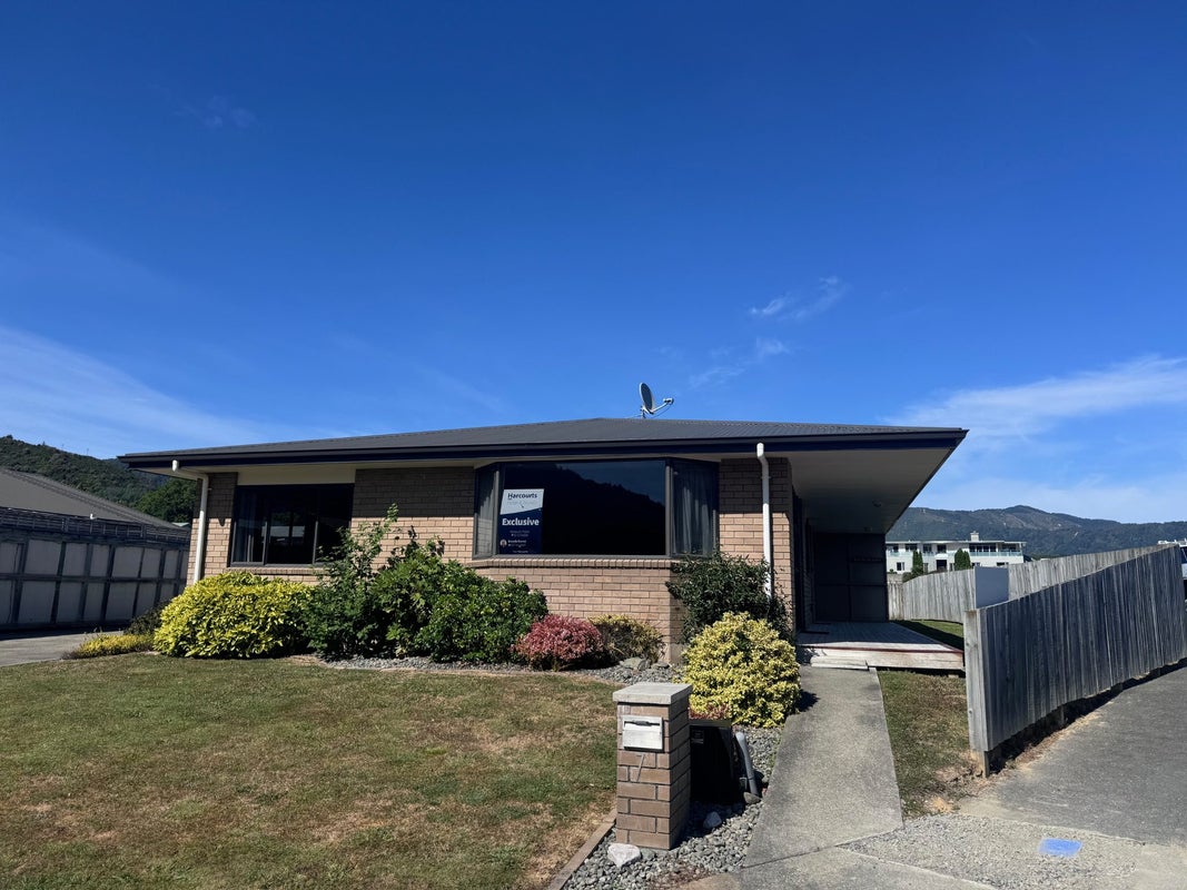 7 Nautique Place, Waikawa, Picton - Carousel 2
