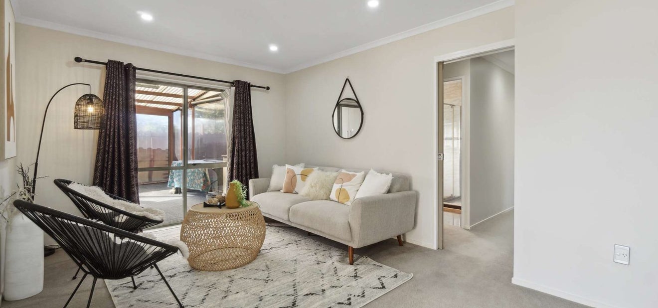 55 Burswood Drive, Burswood, Auckland - Carousel 2