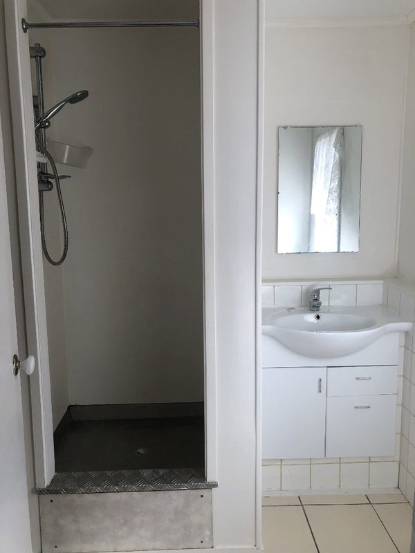 6/3 Luke Street, Otahuhu, Auckland - Carousel 5