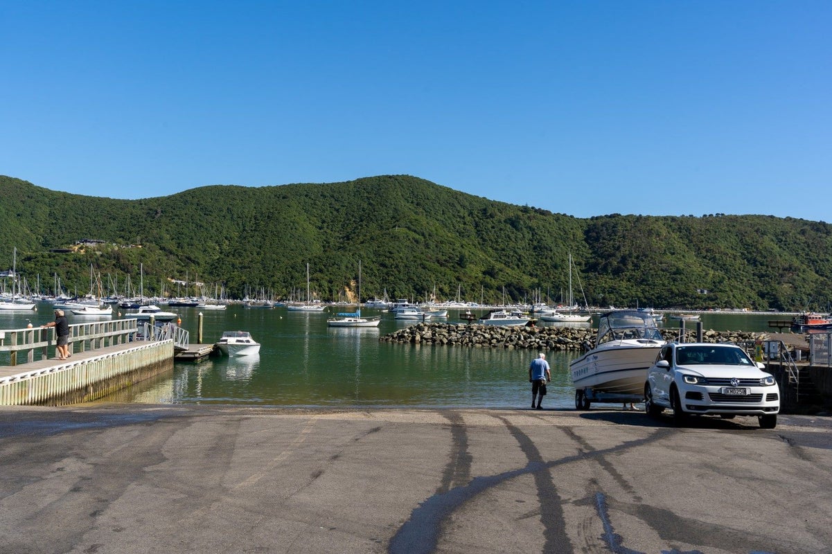 16 Arthur Crescent, Waikawa, Picton - Carousel 29