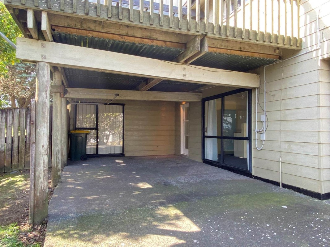 63 Santiago Crescent, Unsworth Heights, Auckland - Carousel 9