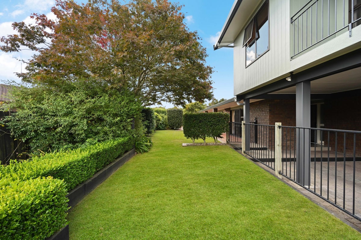 54 Ellerslie Avenue, Chartwell, Hamilton - Carousel 2