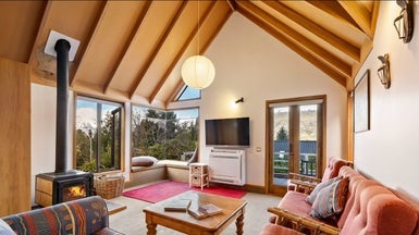 15 Evergreen Place, Sunshine Bay, Queenstown - Carousel 1