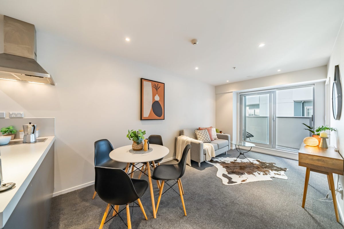 905/74 Taranaki Street, Te Aro, Wellington - Carousel 2