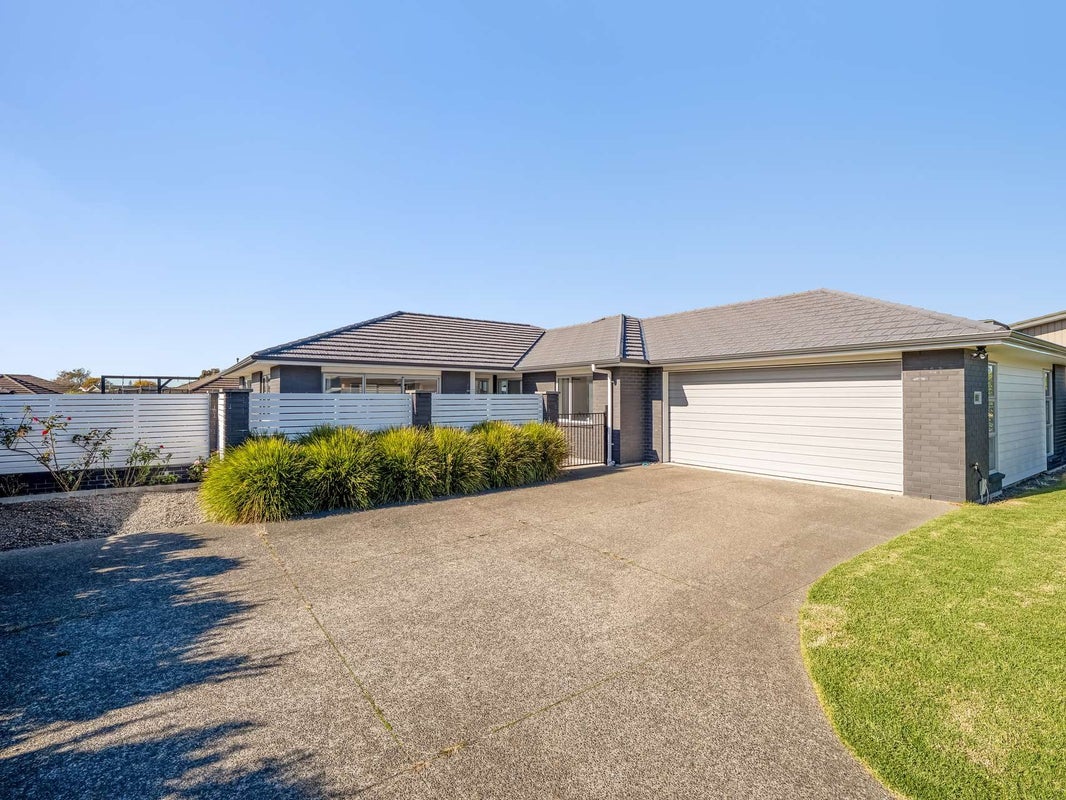 9 Magnolia Crescent, Tawhero, Whanganui - Carousel 1