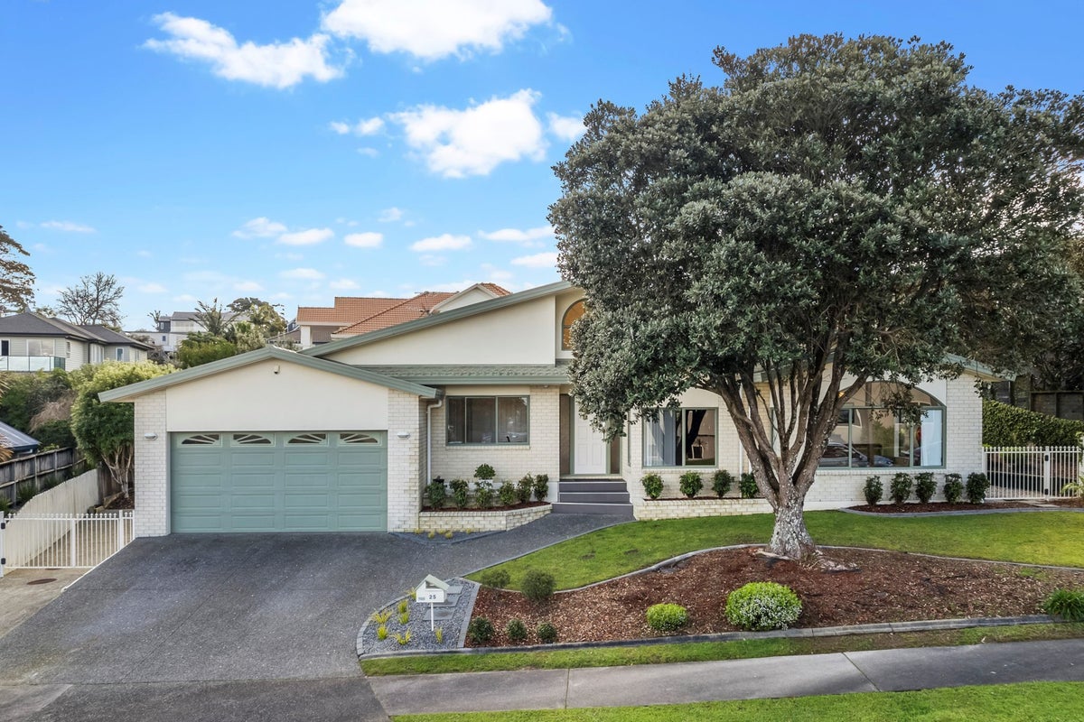 25 Bannings Way, Hobsonville, Auckland - Carousel 1