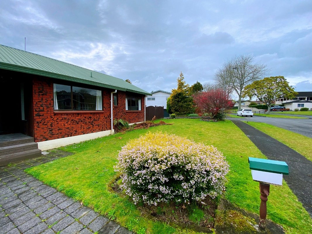 26 Brookview Court, Queenwood, Hamilton - Carousel 14