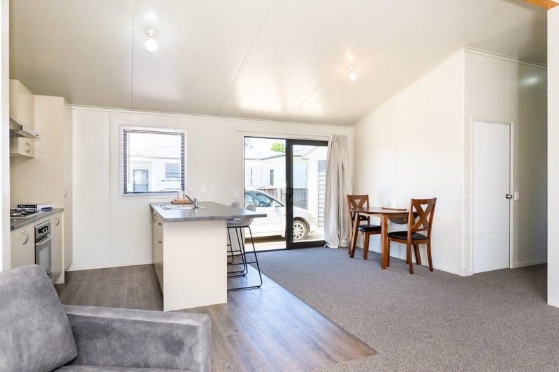 1212A Willowpark Road North, Mayfair, Hastings - Carousel 2