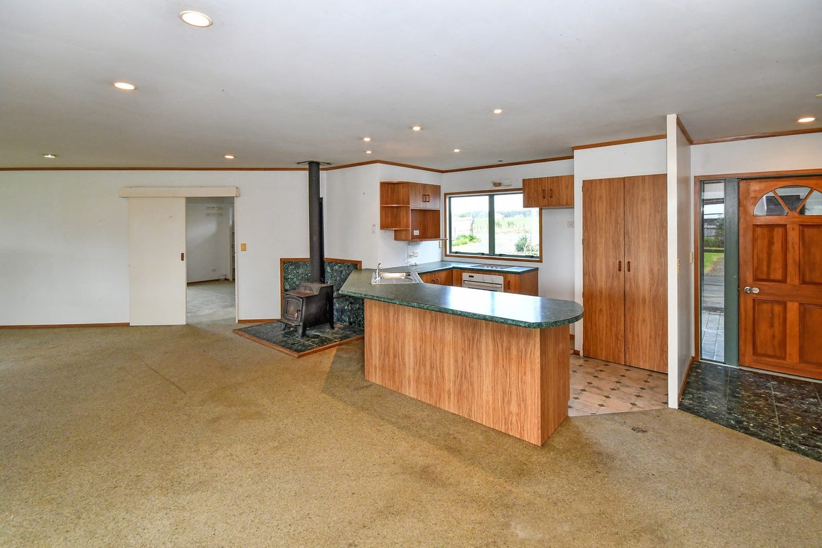 1170 East Coast Road, Pokeno - Carousel 1