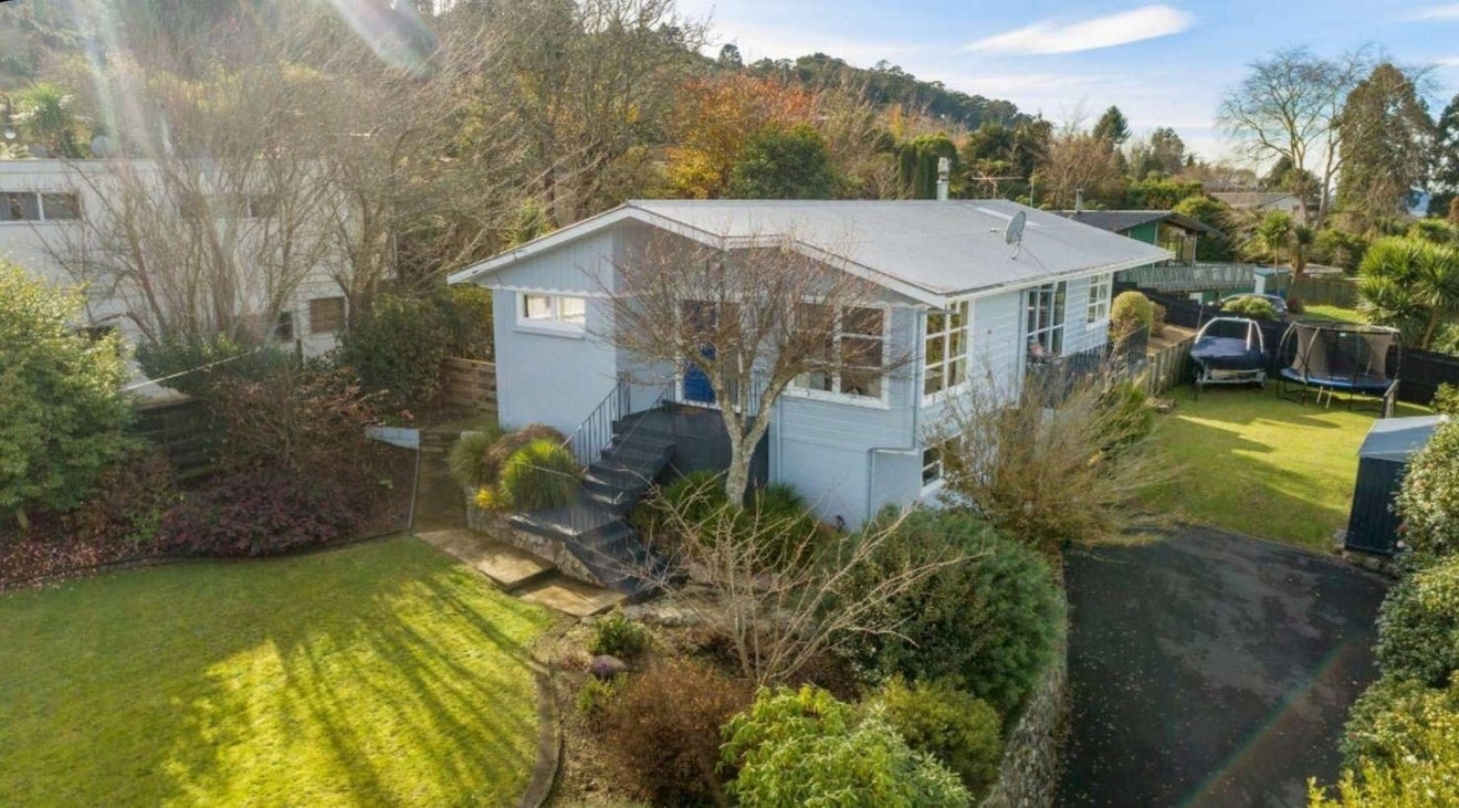 39 Thomas Crescent, Western Heights, Rotorua - Carousel 1