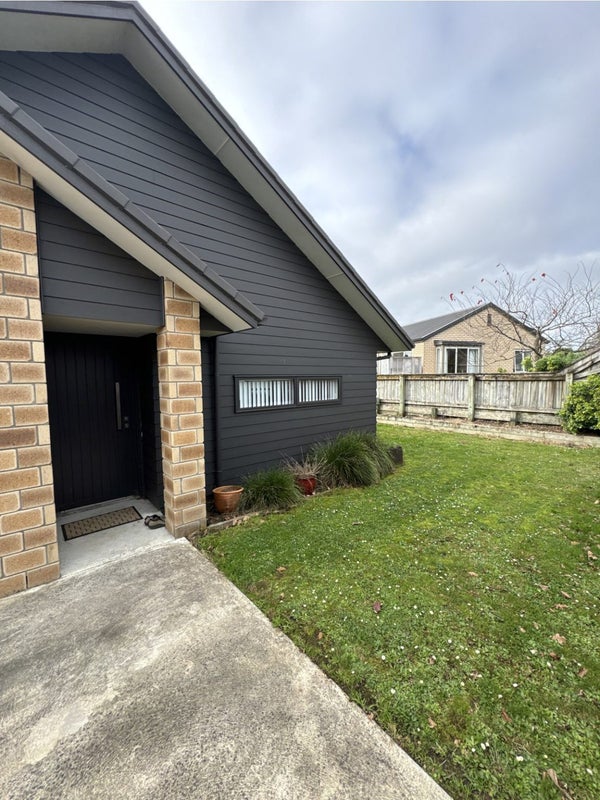 13B Dixon Road, Fitzroy, Hamilton - Carousel 2