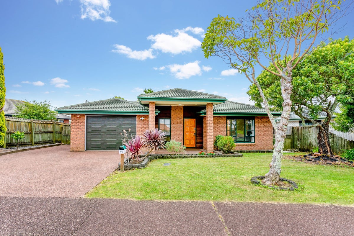 16 Martin Jugum Lane, Ranui, Auckland - Carousel 1