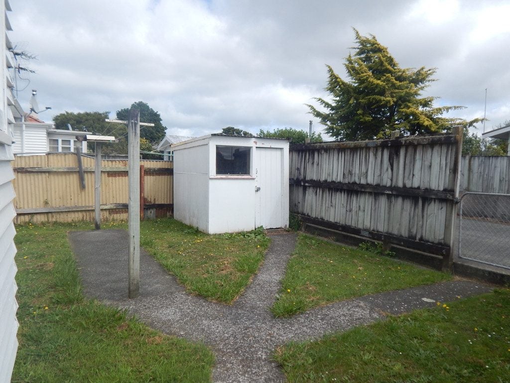 1/5 Haig Street, Waterloo, Lower Hutt - Carousel 10