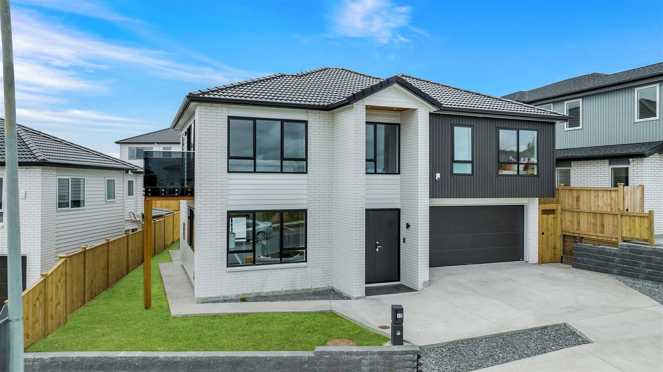 12 Piki Street, Flat Bush, Auckland - Carousel 44