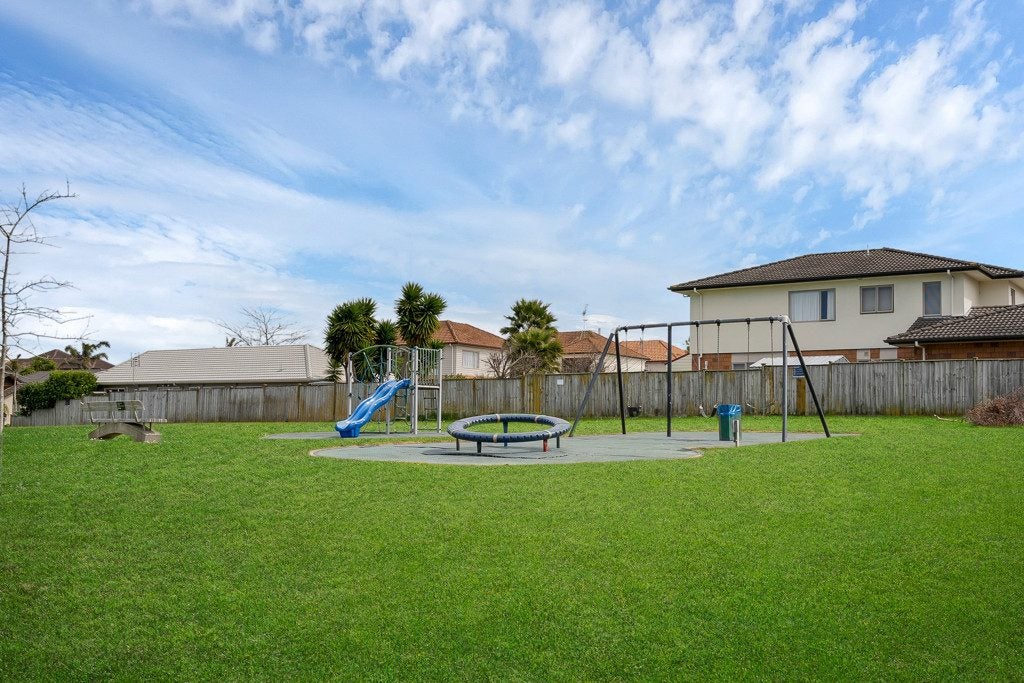 1 Monash Place, Flat Bush, Manukau City, Auckland - Carousel 2