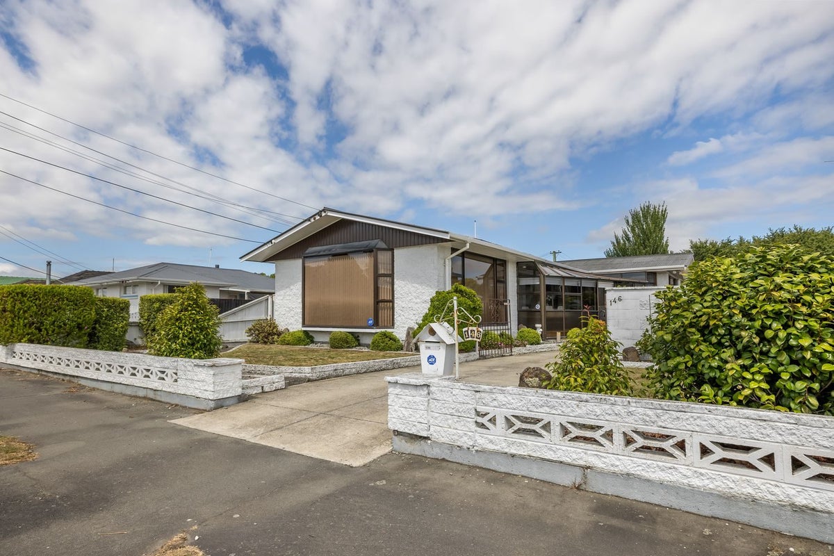 146 Shortland Street, Aranui, Christchurch - Carousel 1
