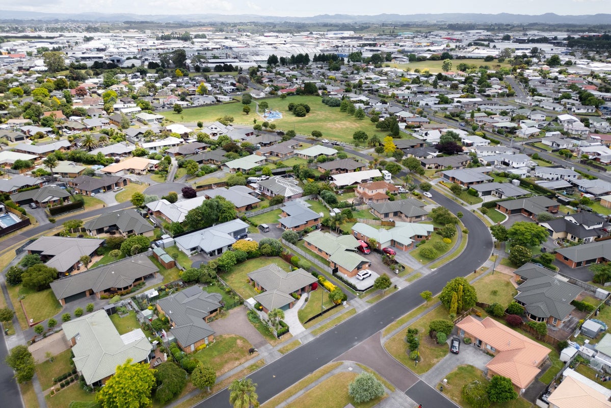 19 Waiwherowhero Drive, St Andrews, Hamilton - Carousel 20