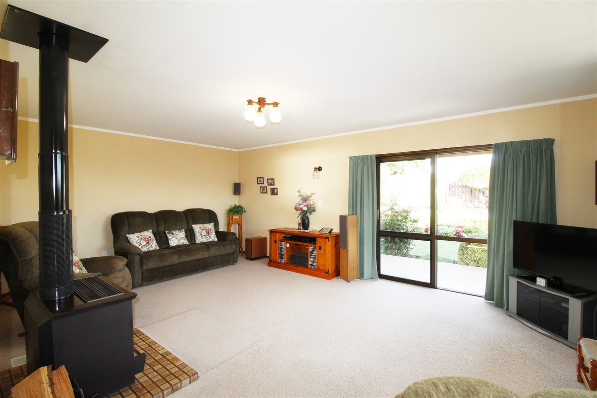 20 Magdala Street, Kakanui - Carousel 2