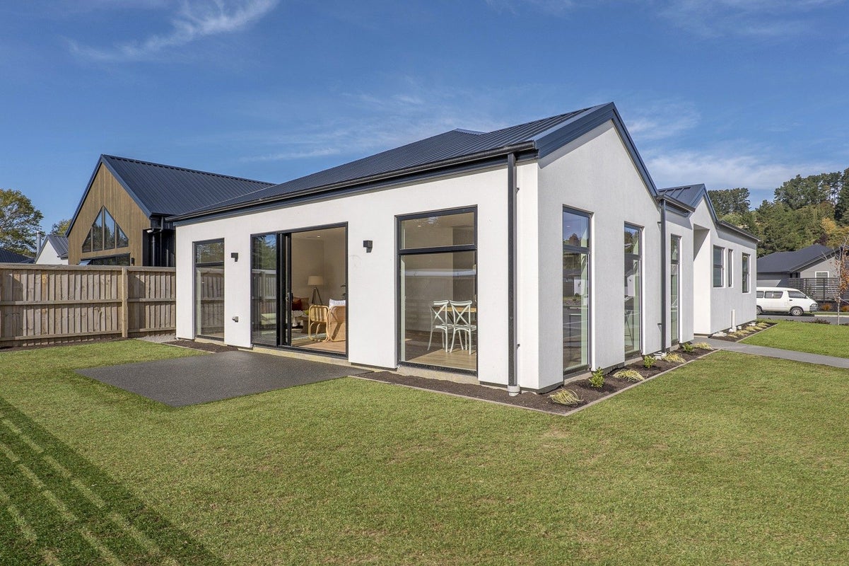 2 Coe Street, Halswell, Christchurch - Carousel 11