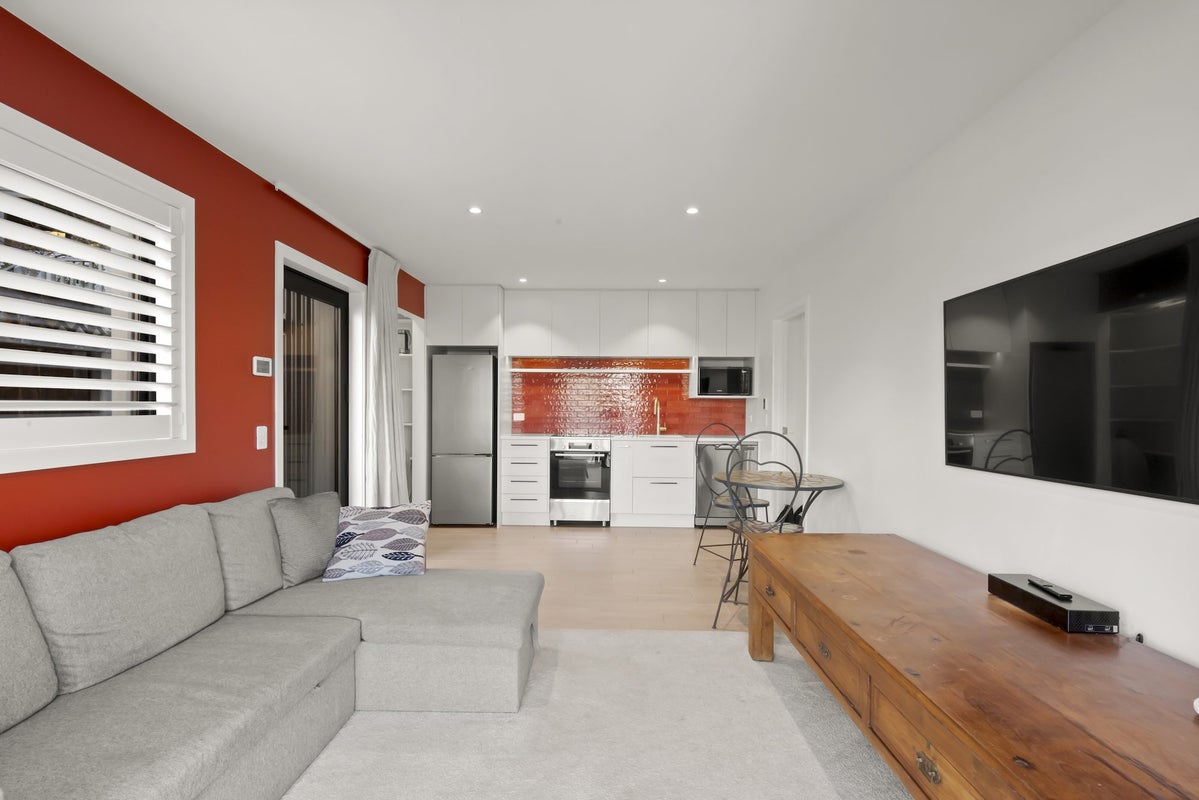 6 Caples Place, Fernhill, Queenstown - Carousel 2