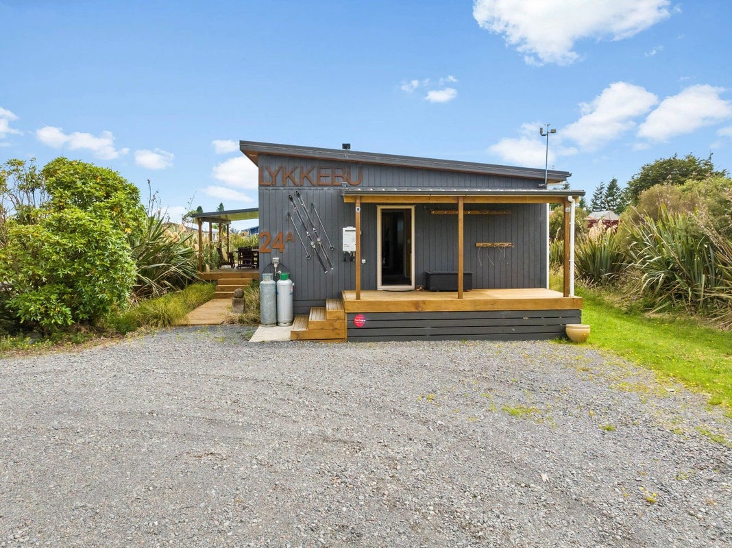24A Findlay Street, Waimarino, National Park - Carousel 2