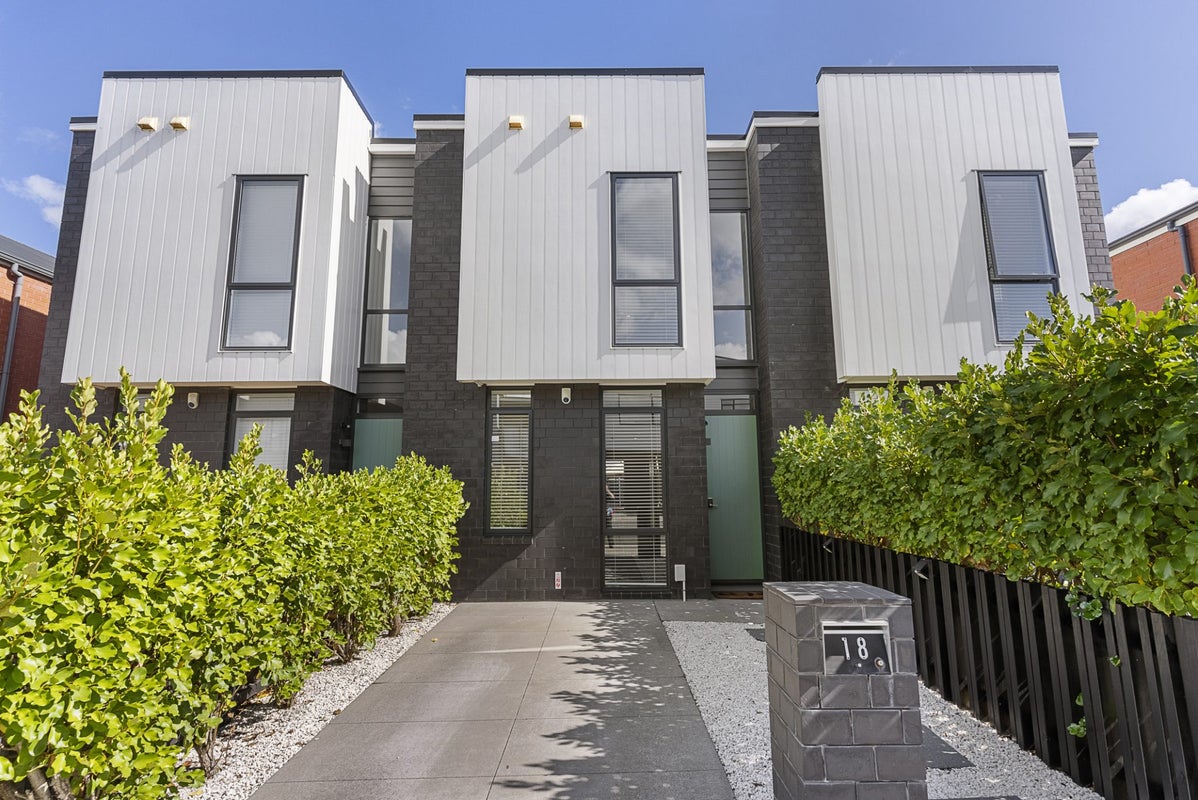 18 Tuatua Road, Hobsonville, Auckland - Carousel 1