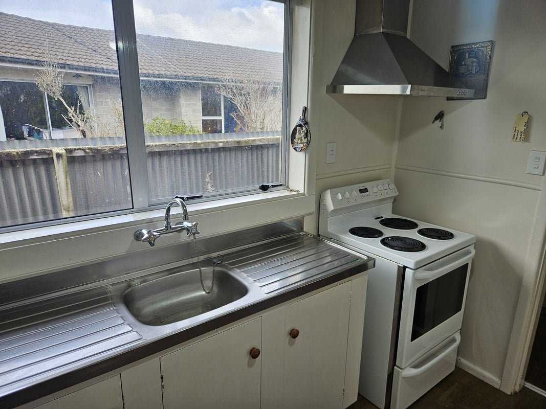 6 Islay Place, Woolston, Christchurch - Carousel 2