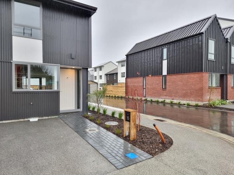 15 JOHN STREET, Petone, Lower Hutt - Carousel 1