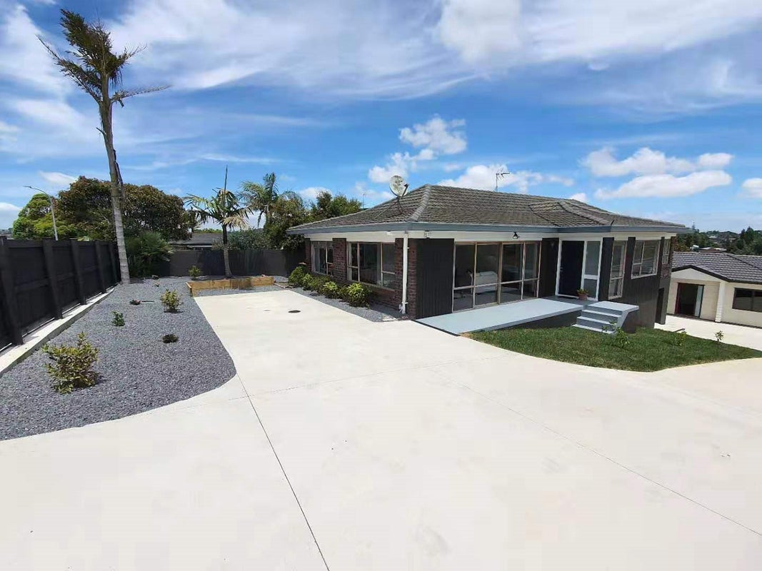 71 Prince Regent Drive, Half Moon Bay, Auckland - Carousel 2