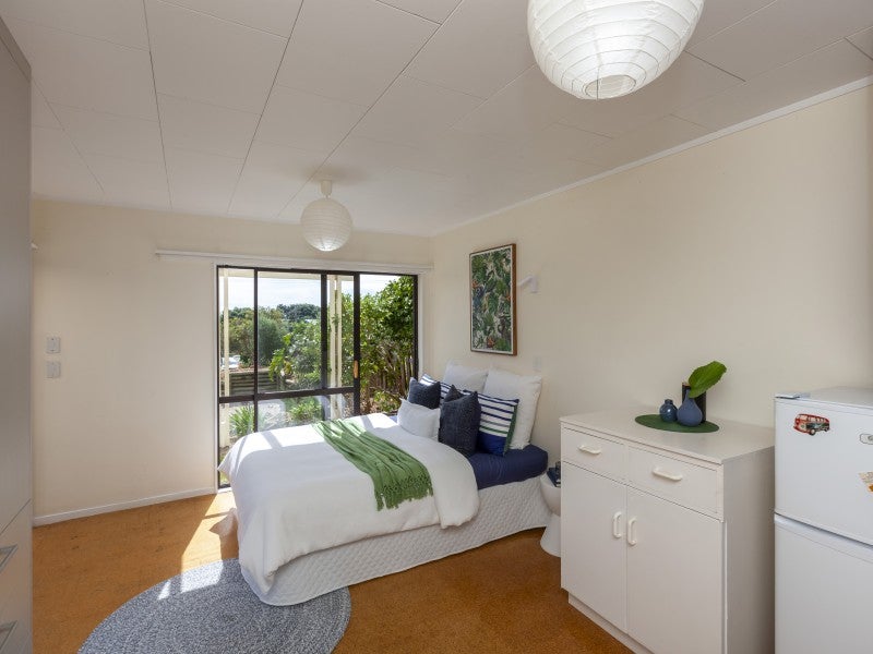 36 Field Way, Waikanae Beach, Waikanae - Carousel 26