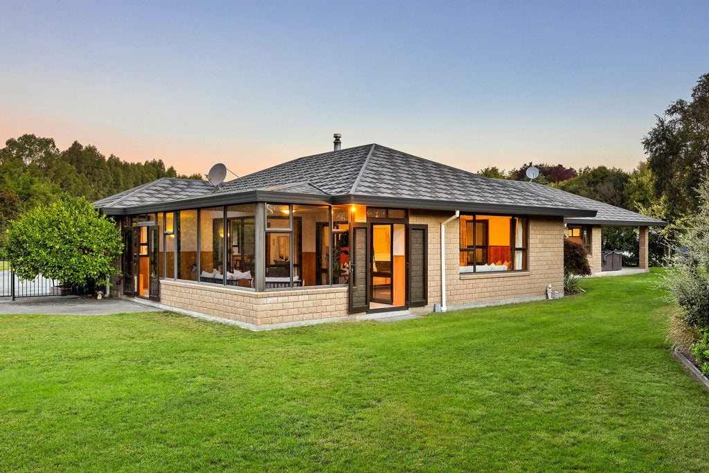 84 Baynons Road, Clarkville, Kaiapoi - Carousel 1