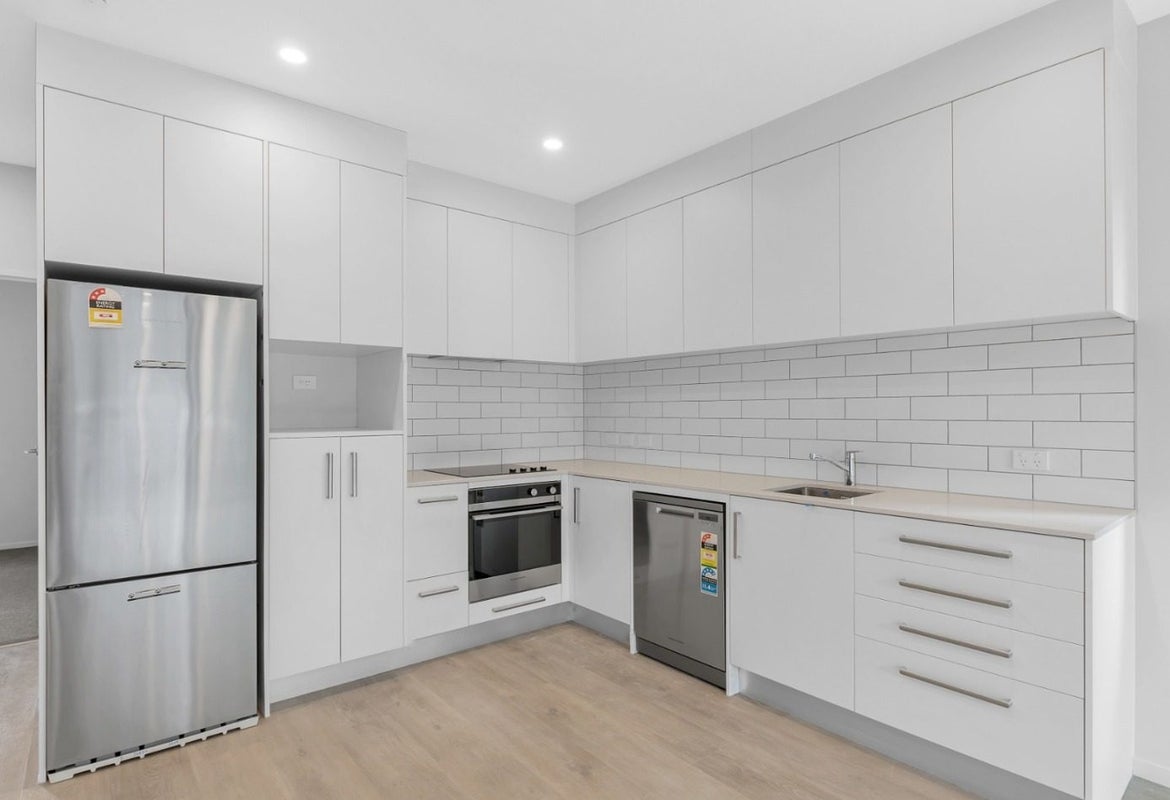 203/8B Ko Street, Northcote, Auckland - Carousel 1