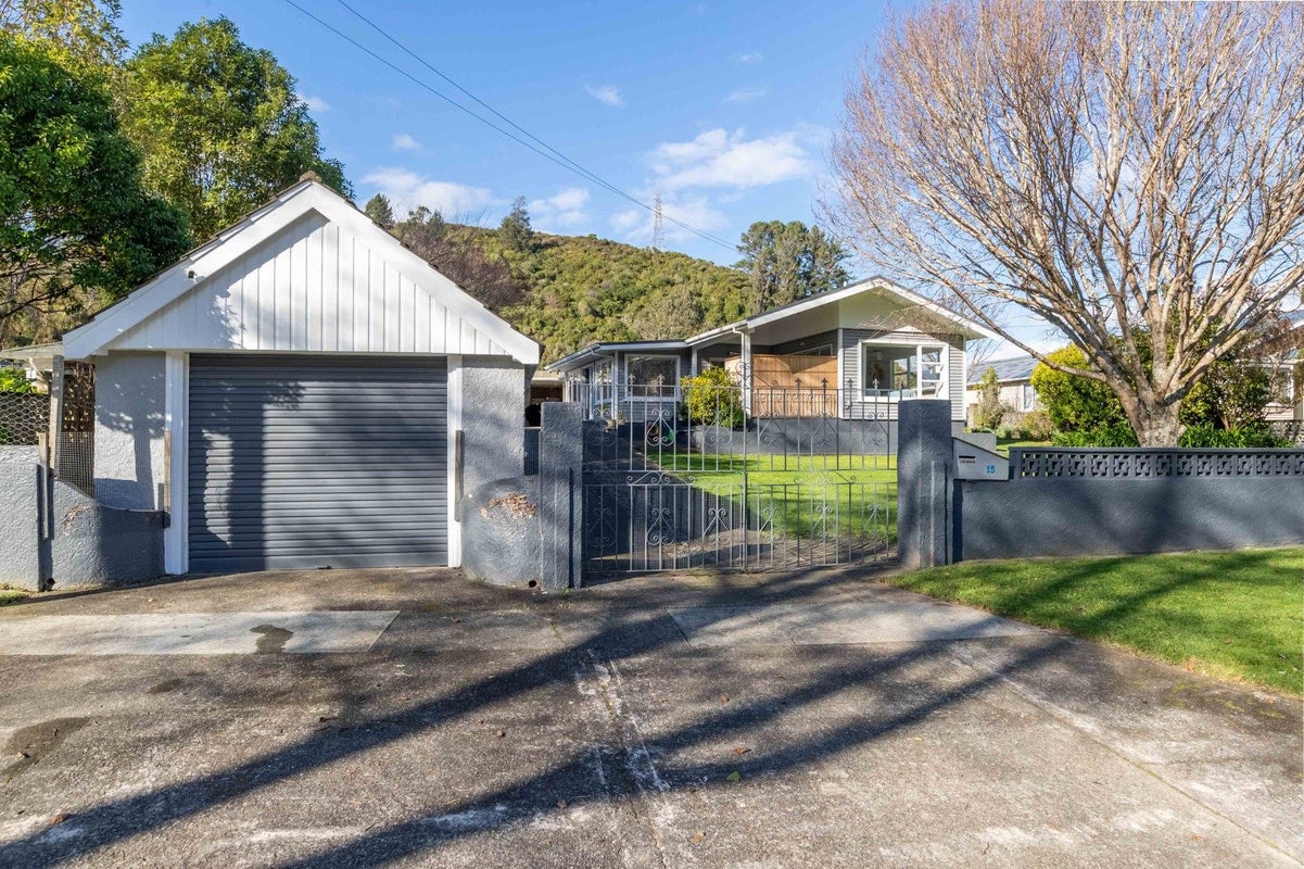 15 Black Beech Street, Birchville, Upper Hutt - Carousel 1