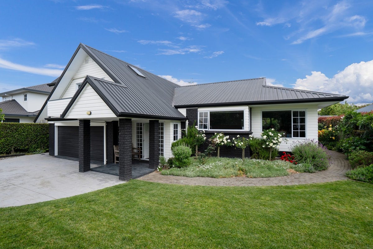 71 Carlyle Street, Leamington, Cambridge - Carousel 1