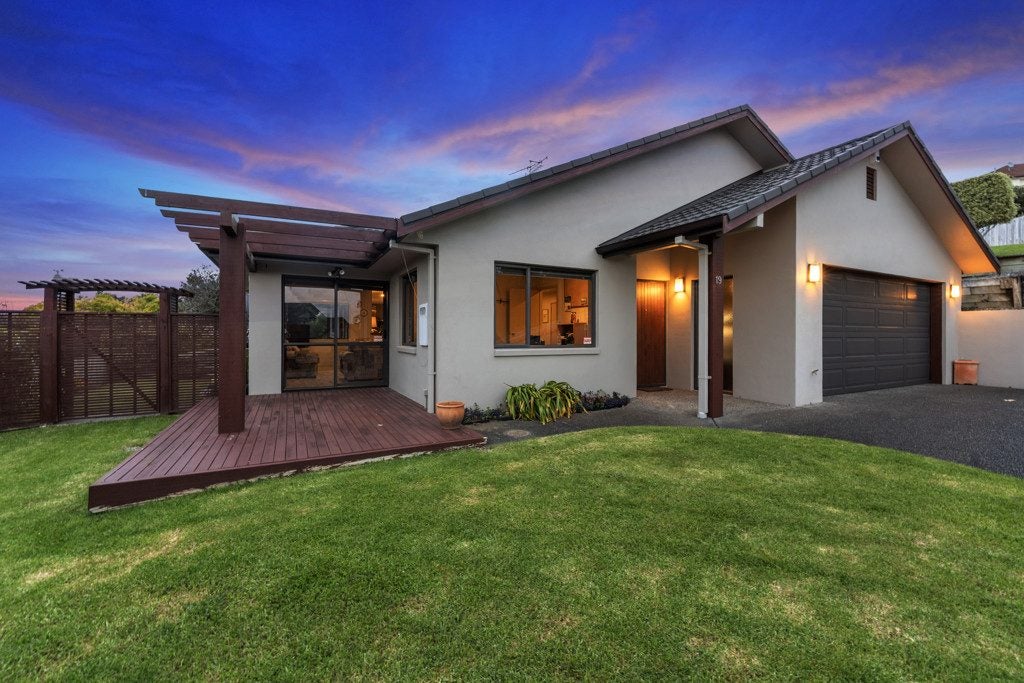 19 Hallmark Rise, Bethlehem, Tauranga - Carousel 2